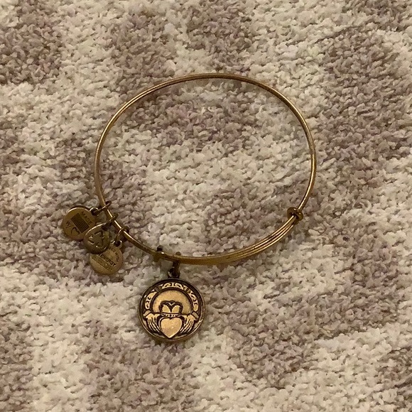 Alex and Ani Claddagh bangle - Picture 1 of 1